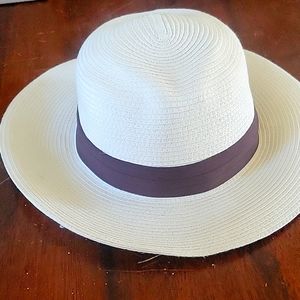 Off White Wide Brimmed Lightweight Beach Hat Sun Hat
